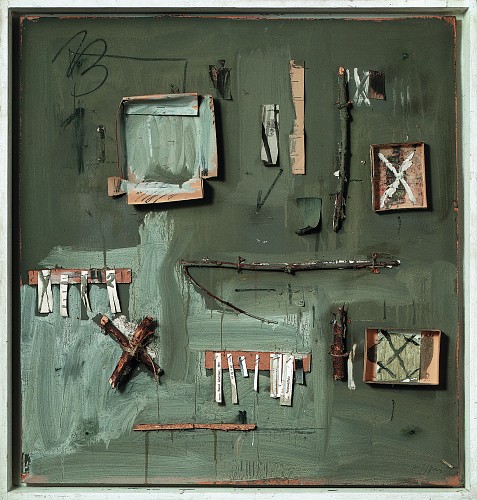 Zeitkasten, 1969-73|Dispersion, Karton, Holz, Papier auf Holz in Holzkasten|98 x 95 cm|Ref. 224