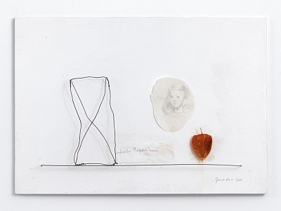 Infantin Margarita Teresa, 2013 | Zeichnung, Eisendraht, Blume | 35 x 50 cm | Ref. 1773